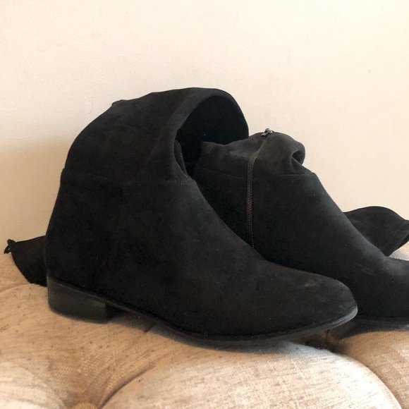 Tall fitting suede boots | size 9 - Picture 2 of 8